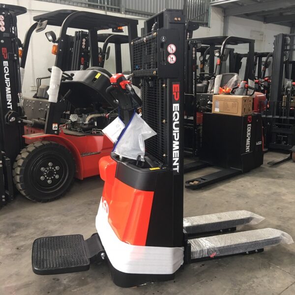 Xe nâng stacker ESR151 1,5 tấn